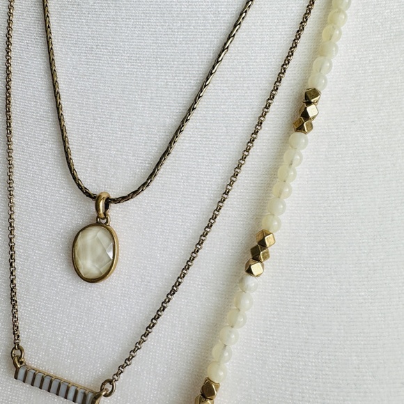 Lucky Brand cream & gold three strand necklace - Picture 3 of 5